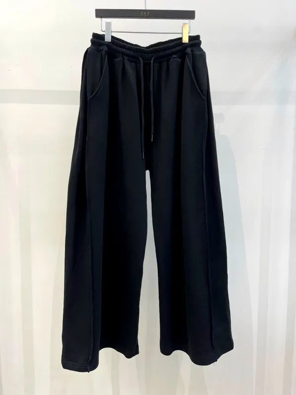 Stylish Loose Black Sports Pants, Comfortable and Versatile