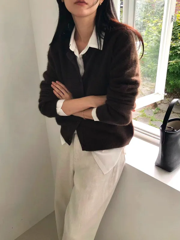 Sweater Wanita Minimalis dan Elegan, Lembut dan Selesa untuk Musim Luruh dan Sejuk
