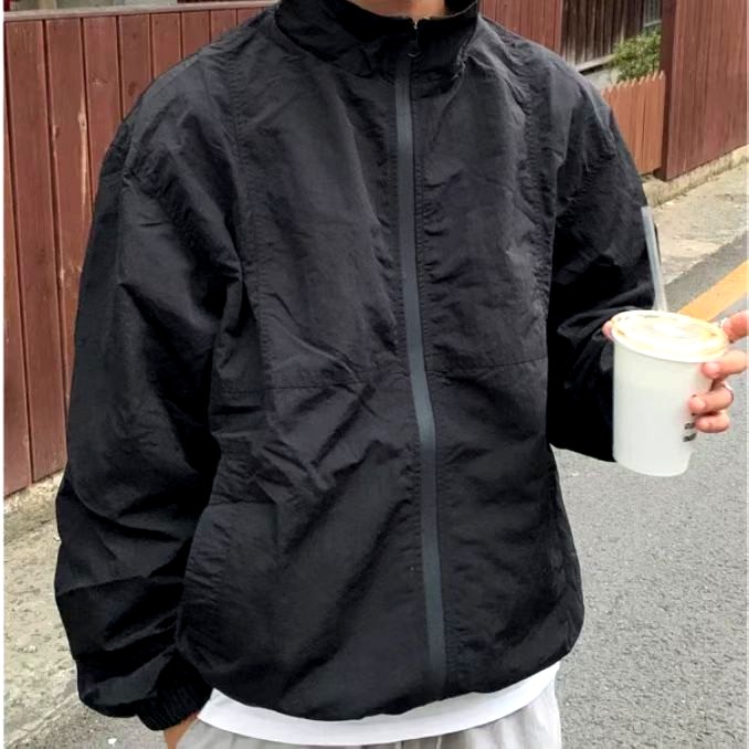 스타일리시한 남성 경량 재킷, 편안하고 통기성이 뛰어난 봄가을용