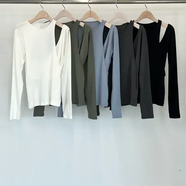 Minimalist Basic Long Sleeve T-Shirt - Comfortable and Versatile for Any Occasion