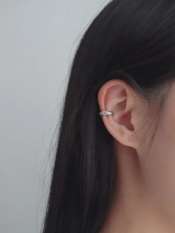 Minimalist Silver Stud Earrings - Fashionable and Versatile Jewelry