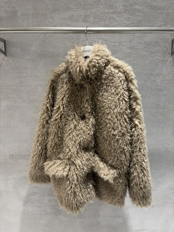 Stylish Plush Coat, Warm and Comfortable
