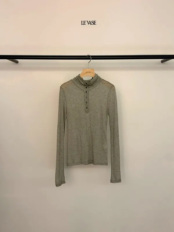 Minimalist Comfortable Long Sleeve Top for Everyday Wear