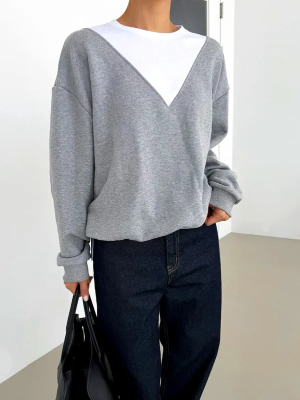 Fashionable casual gray splicing top, comfortable and versatile.