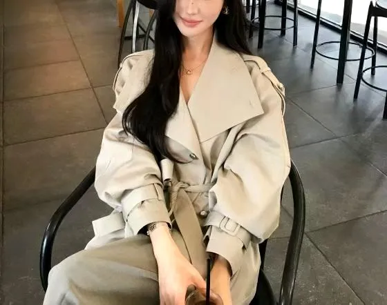 Fashionable Casual Women's Jacket, Elegant Style Now Available