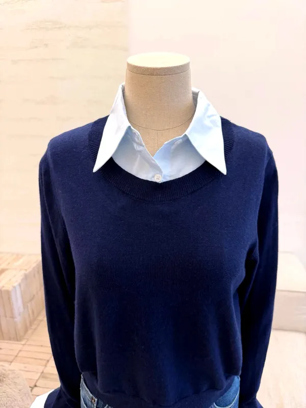 Classic Versatile Women's Top with Comfortable Knit Design