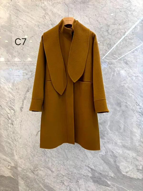 Stylish and Elegant Women's Coat, Comfortable and Warm, Perfect Match