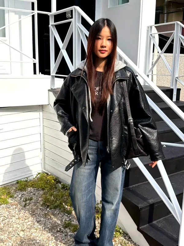 Stylish Women's Jacket with Trendy Design