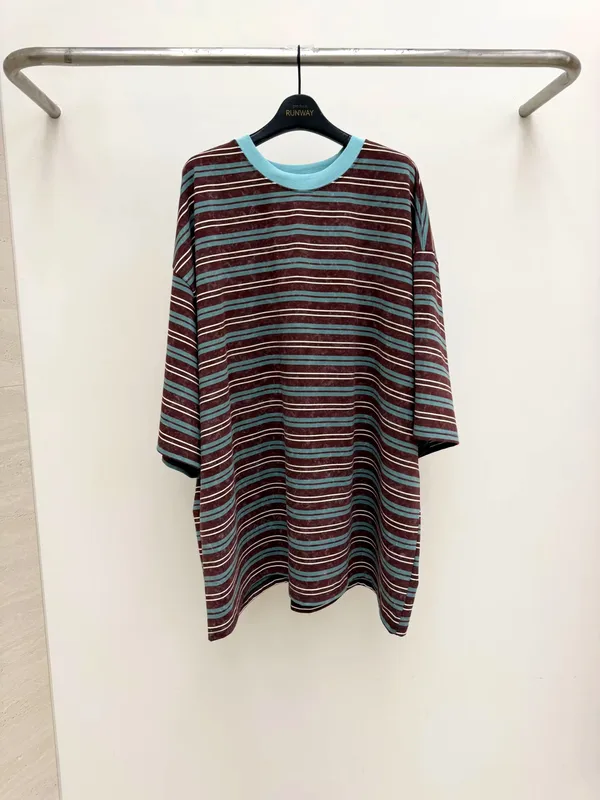 Striped Loose-Fit Women's Top - Comfortable and Stylish