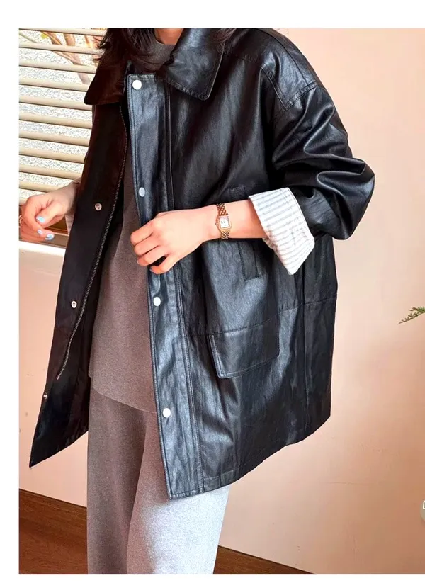 Jaket Wanita Hitam Bergaya, Elegan dan Serbaguna