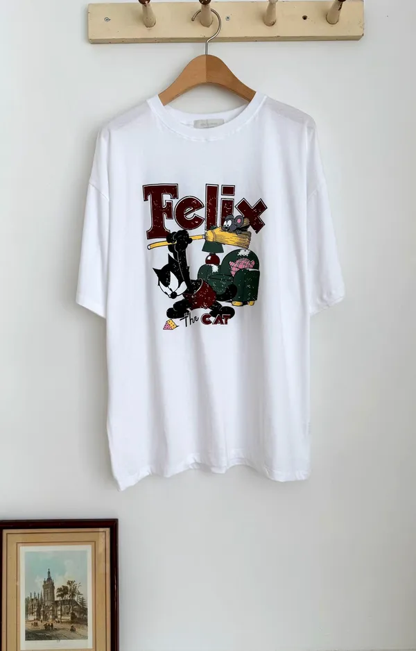 Felix印花宽松T恤，时尚休闲风