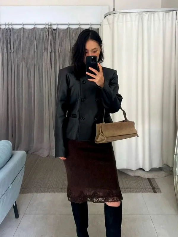 Stylish Women's Leather Jacket - Elegant and Perfectly Matched