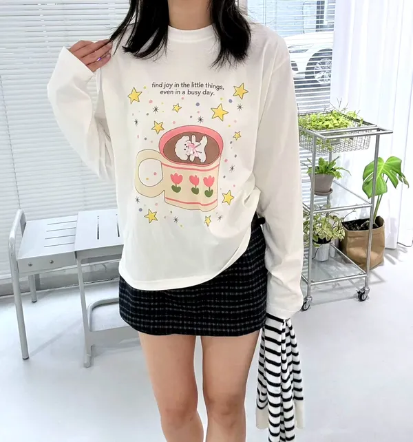 เสื้อยืดแขนยาวลายพิมพ์น่ารัก - สไตล์สบายๆ