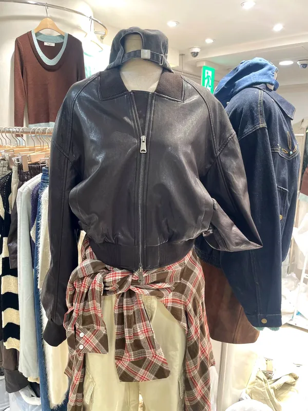 Stylish Women's Jacket - A Perfect Blend of Elegance and Casual