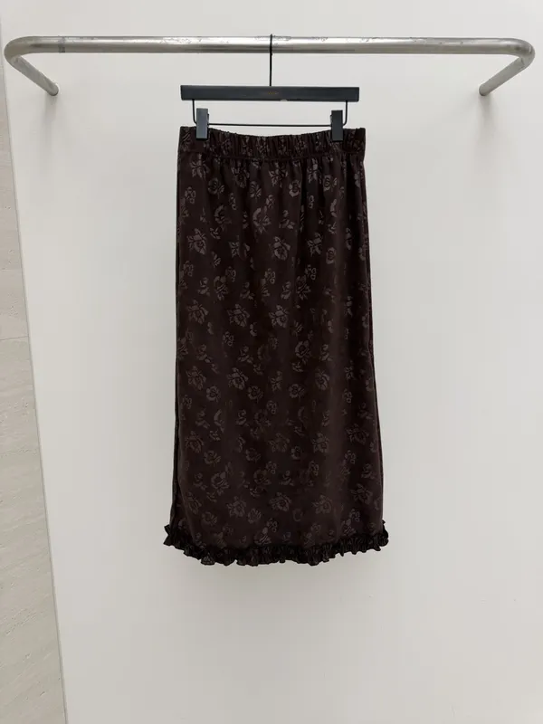 Elegant Floral Print Midi Skirt - Comfortable and Breathable for Summer Styling