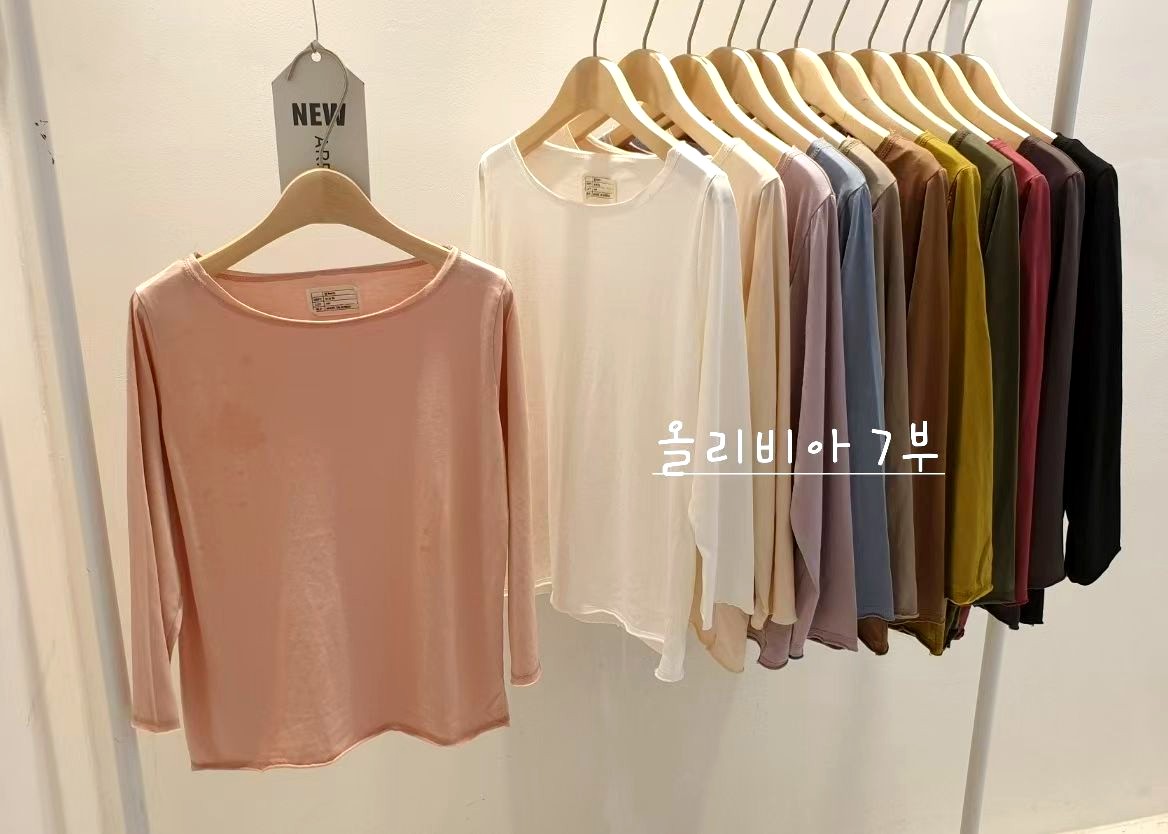 패셔너블 미니멀리스트 여성 탑 - 편안하고 통기성이 뛰어난 일상 착용에 적합