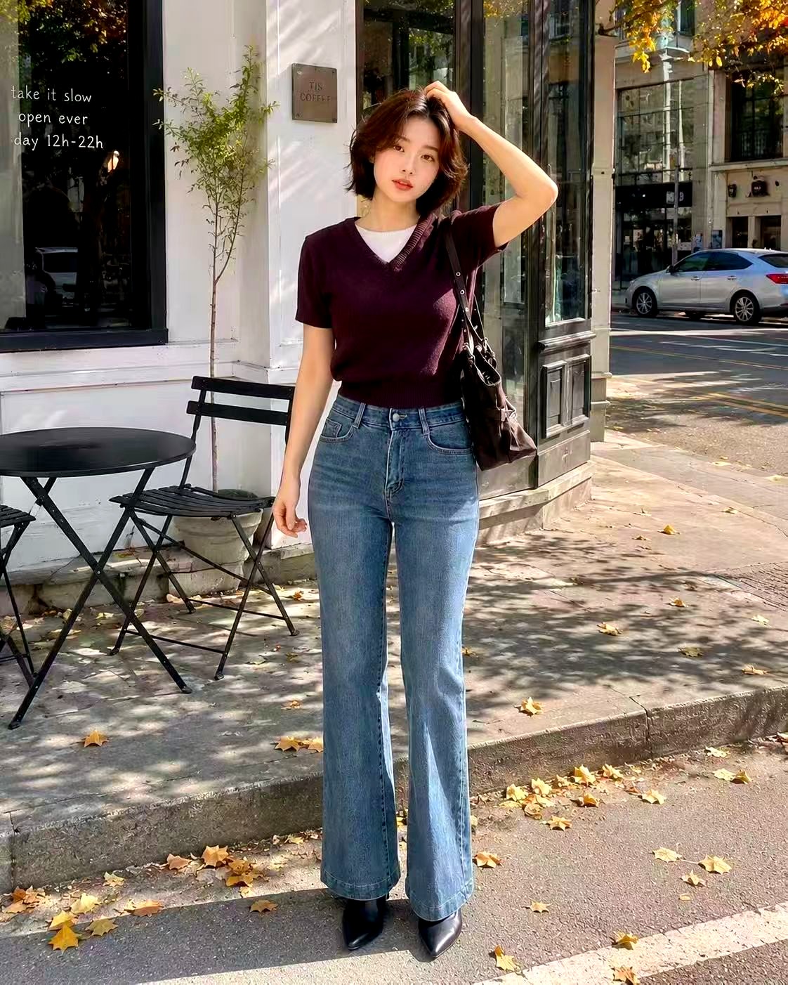 스타일리시한 하이웨이스트 부츠컷 팬츠로 우아한 실루엣을 강조하세요
