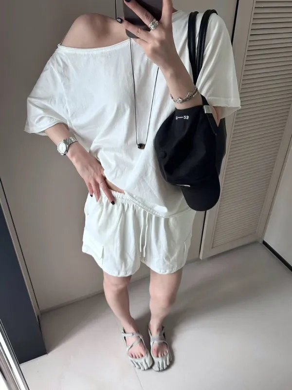 Loose Casual White T-Shirt, Comfortable and Breathable, Summer Essential