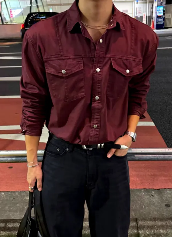 Stylish Men's Long Sleeve Shirt in Classic Burgundy, Perfect for Casual Wear