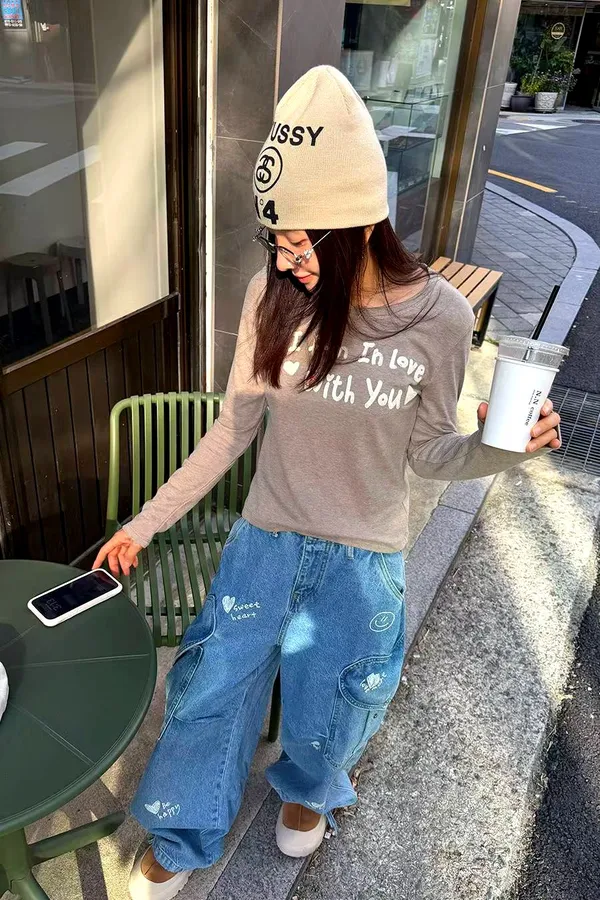 Fashionable Printed Long Sleeve T-Shirt for a Comfortable Casual Look