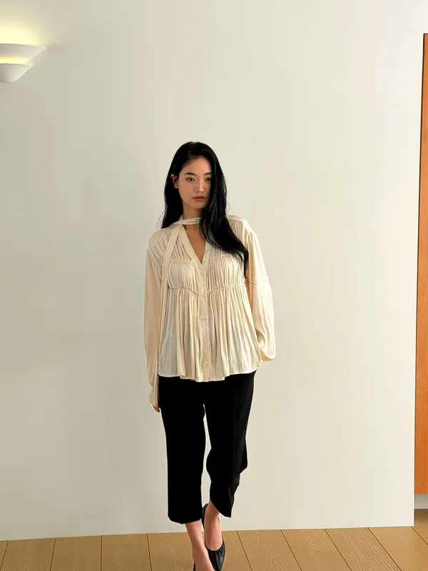 Elegant Women's Shirt, Lightweight and Flowing, Perfect Match