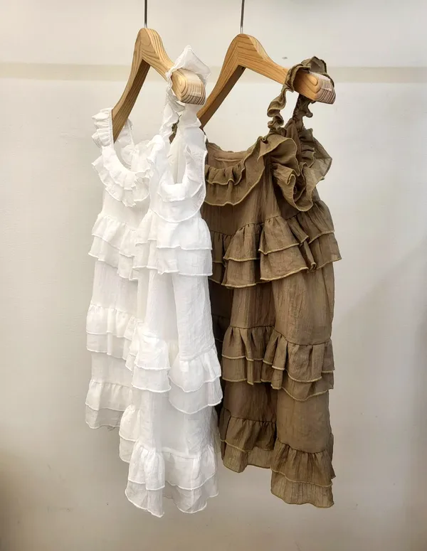 Elegant Ruffled Design Women's Top
