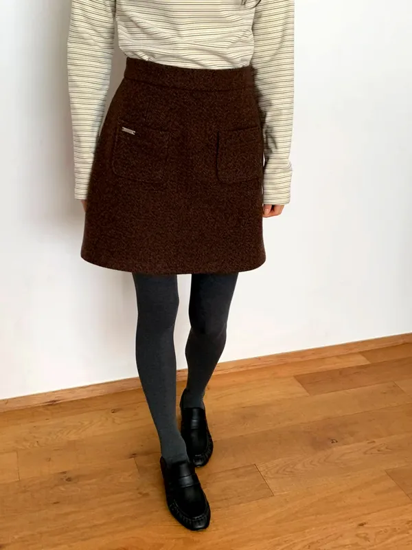Warm and Stylish Woolen Skirt for Fall and Winter