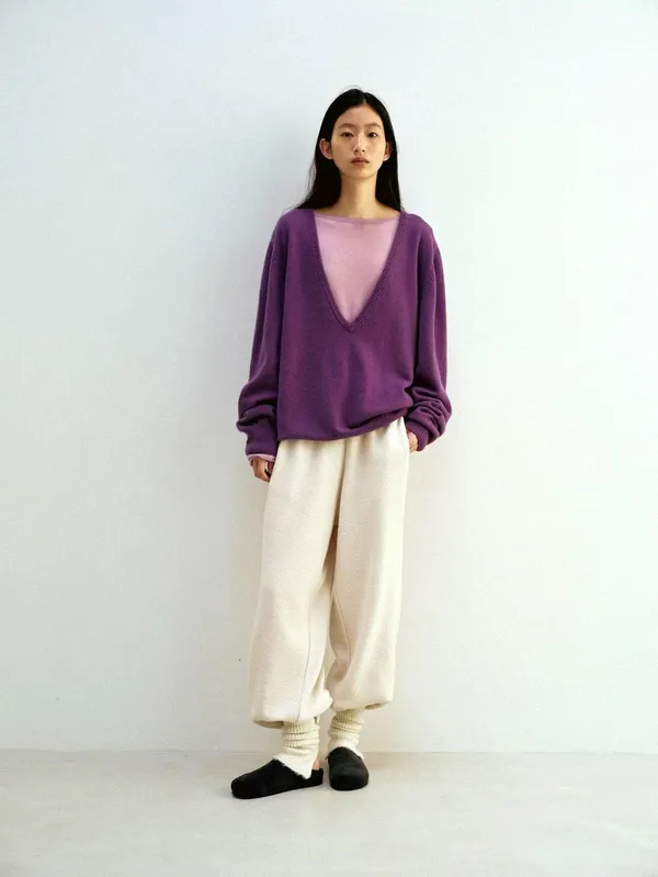 Stylish Purple V-Neck Loose Top, Comfortable and Versatile