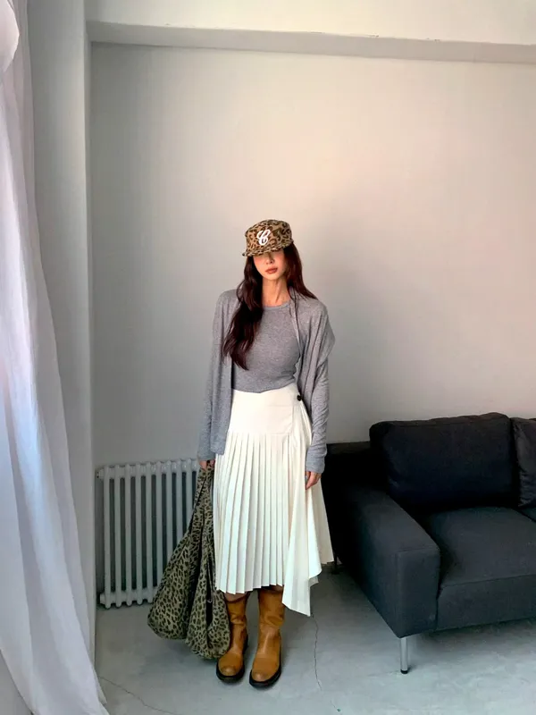Elegant Versatile Women's Midi Skirt, Lightweight and Flowing
