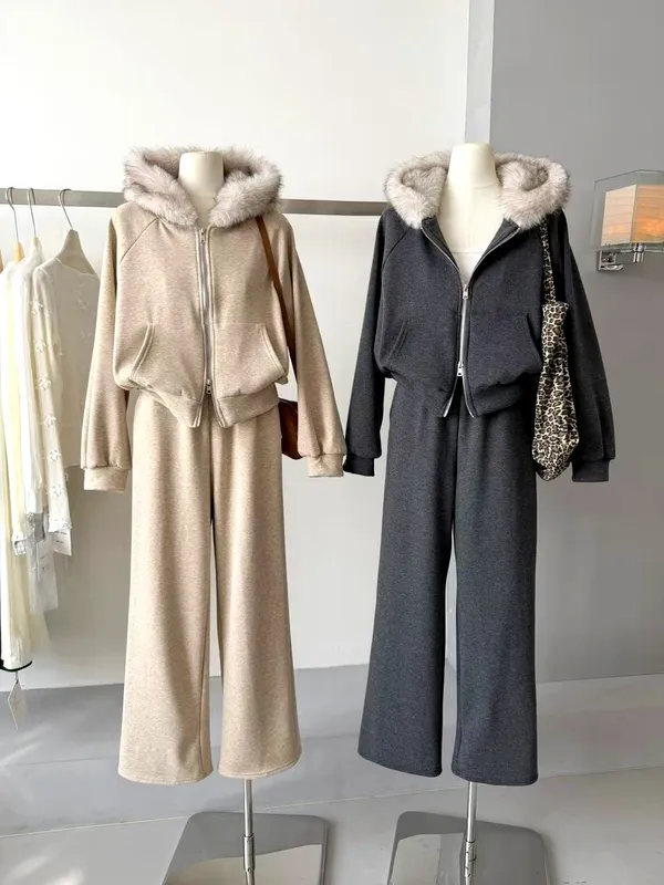 Fashion Women's Outfit Set, Comfortable Casual Style with Plush Hat Design