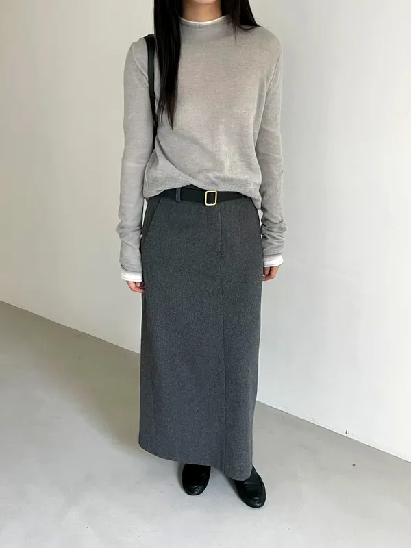 Elegant Women's Long Dress - Minimalist Style for Various Occasions