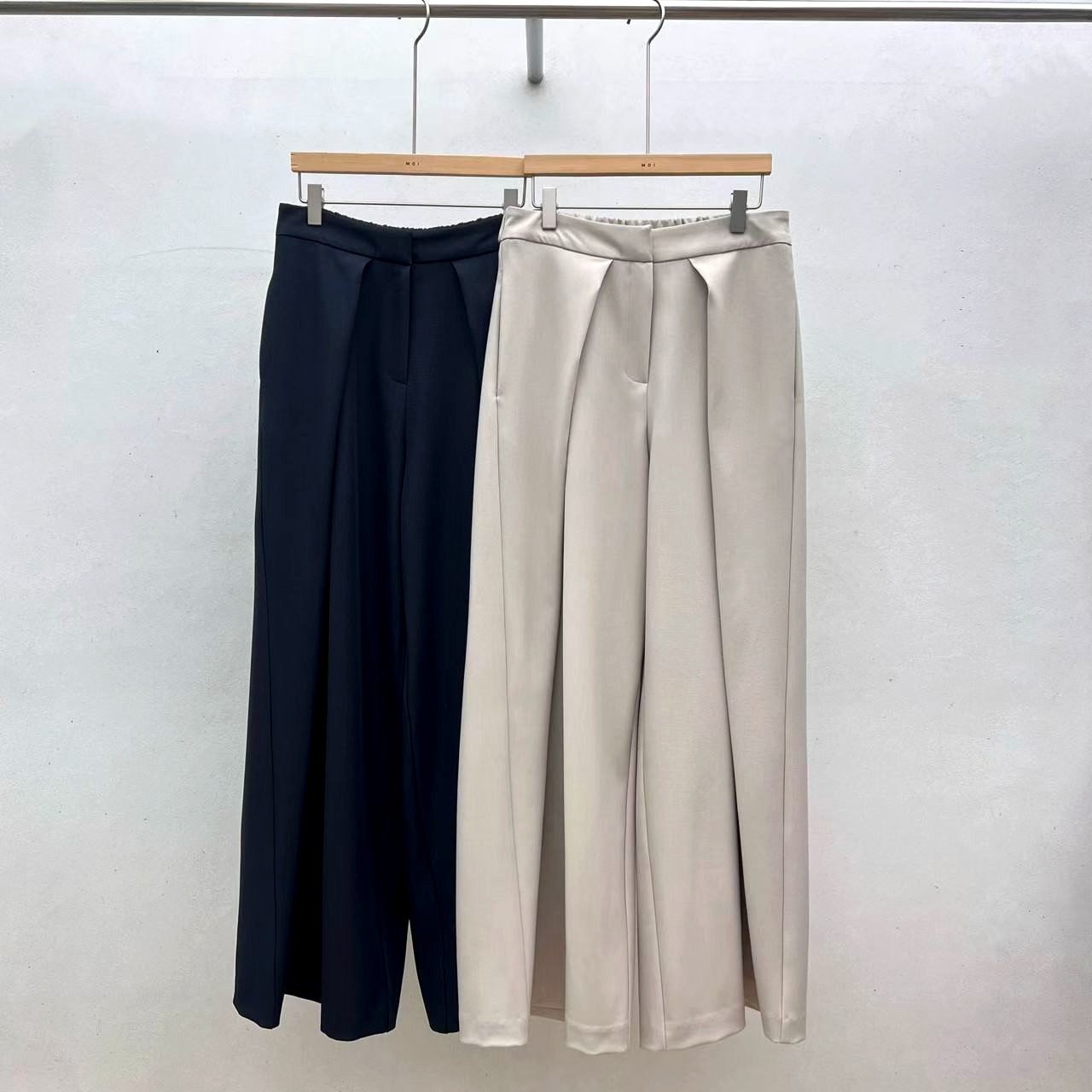 패셔너블한 루즈 여성 바지, 다양한 상황에 적합한 우아한 스타일