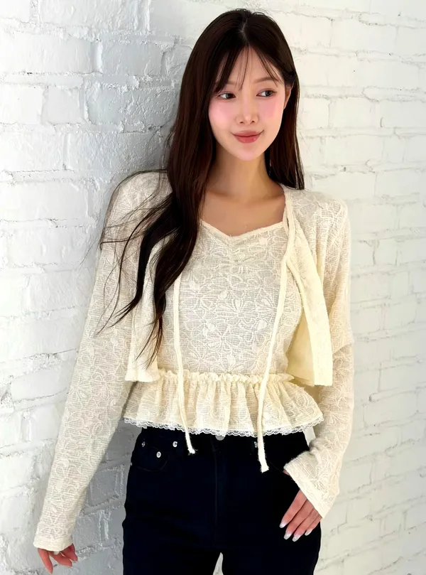 Elegant Lace Women's Outfit Set, Showcasing Charming Elegance