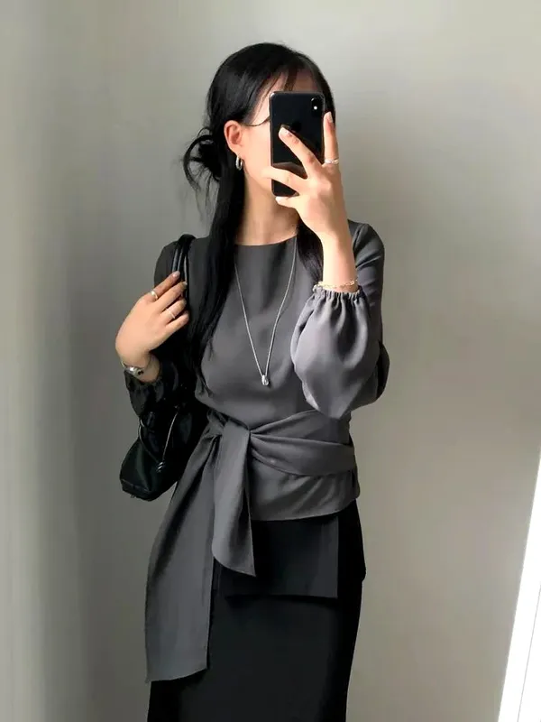 우아한 여성용 탑, 패셔너블하고 다재다능한 디자인