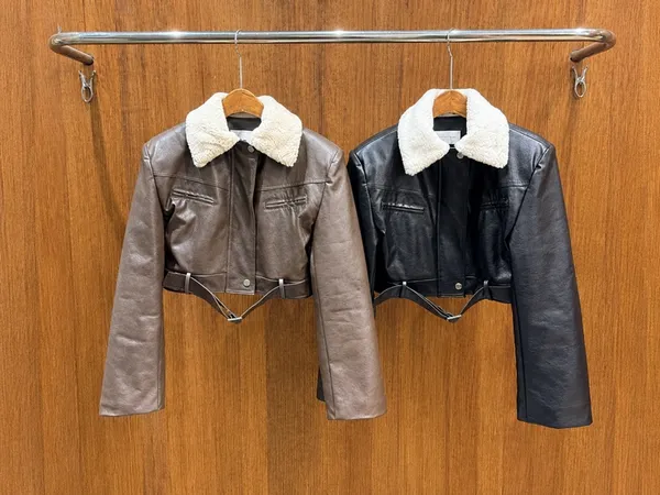 Stylish Short Leather Jacket with Lamb Fur Collar