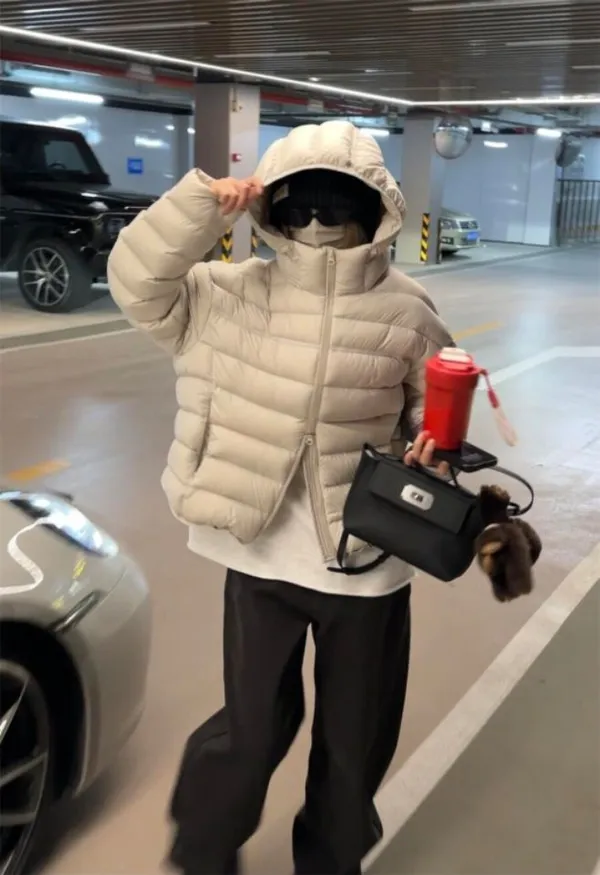 스타일리시한 따뜻한 여성용 다운 재킷, 가볍고 편안함