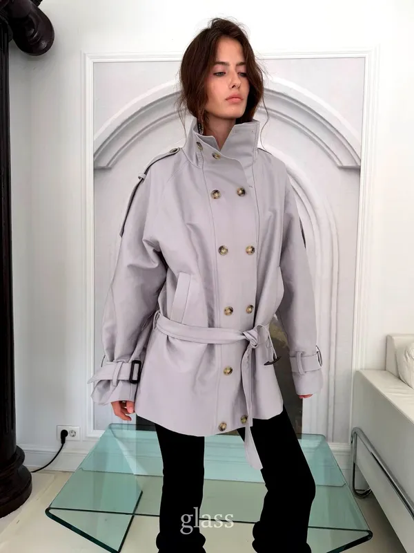 Stylish Women's Trench Coat - Elegant and Perfectly Matched