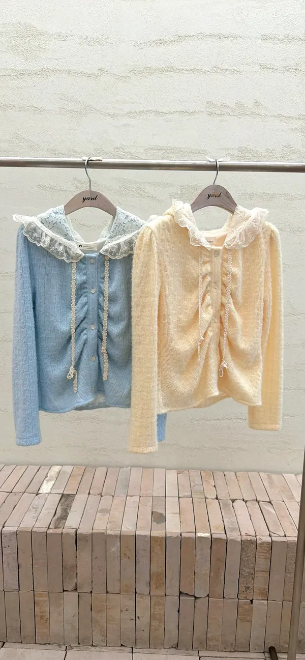 Sweet Lace Collar Women's Top in Fresh Blue and Soft Yellow