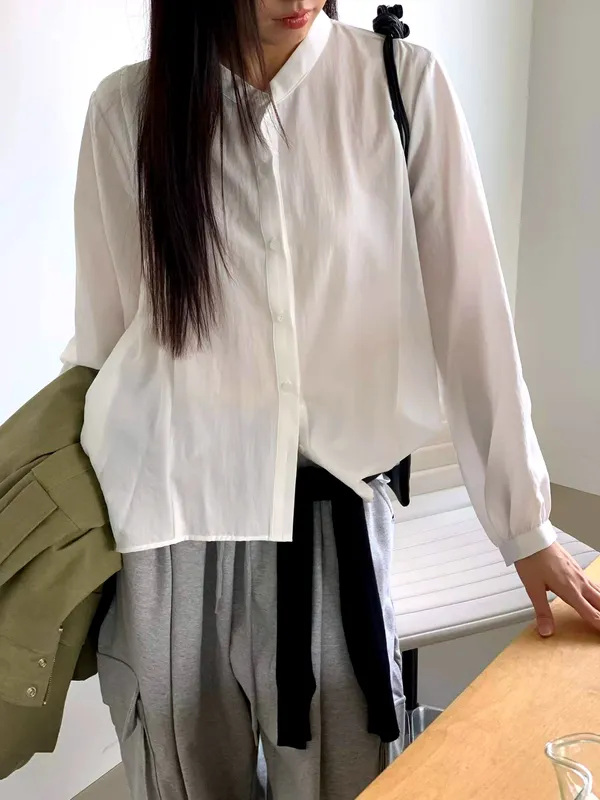 Áo sơ mi nữ nhẹ và thoáng khí, thanh lịch và thời trang