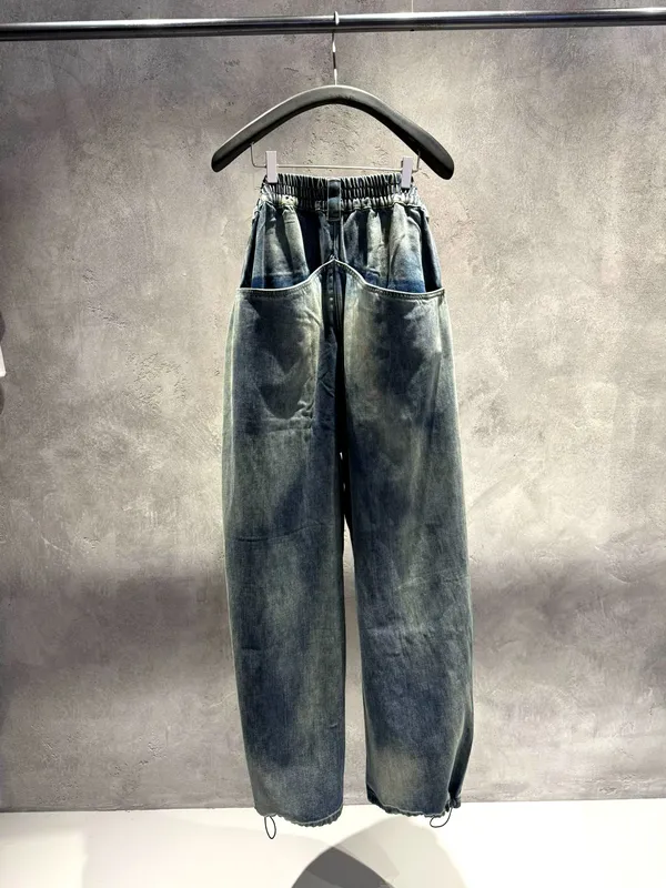 Stylish Casual Loose Fit Men's Jeans - Comfortable and Versatile