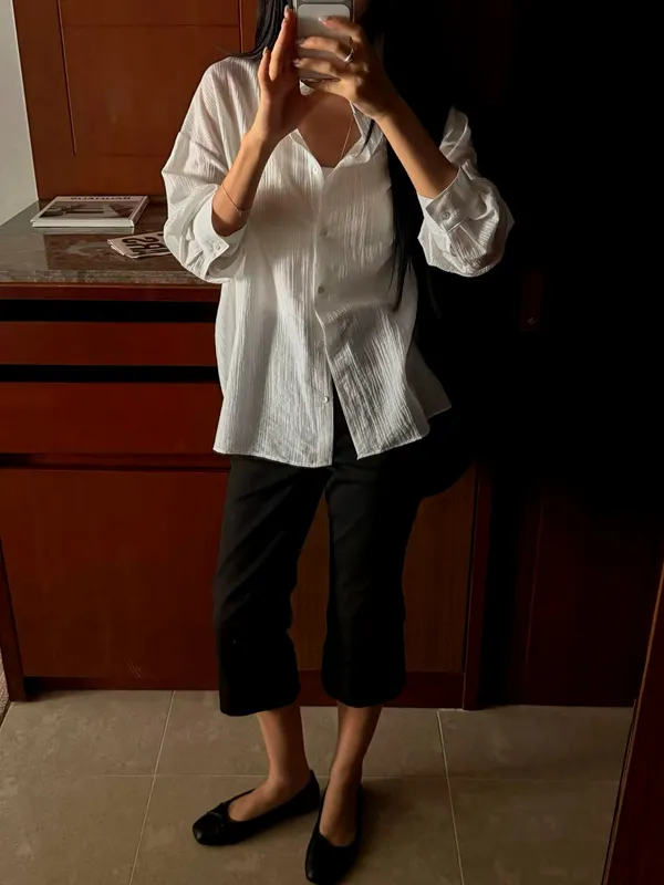 Minimalist White Shirt - Comfortable, Breathable, and Fashionable