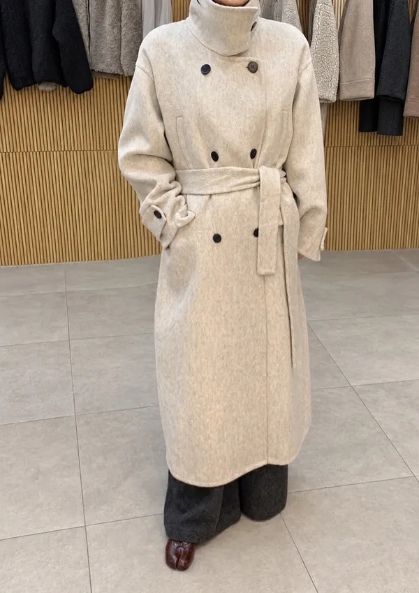 Elegant Women's Woolen Coat, Stylish and Warm