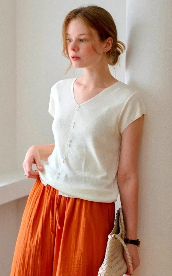 Fresh Summer Women's Knit Sweater, Comfortable and Breathable, Elegant and Versatile