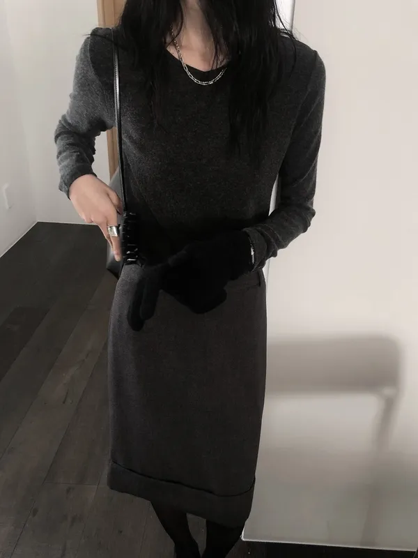 Elegant Knit Dress - Fashionable and Versatile