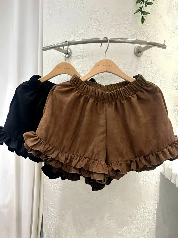 Trendy Women's Shorts with Cute Ruffle Design, Comfortable and Breathable