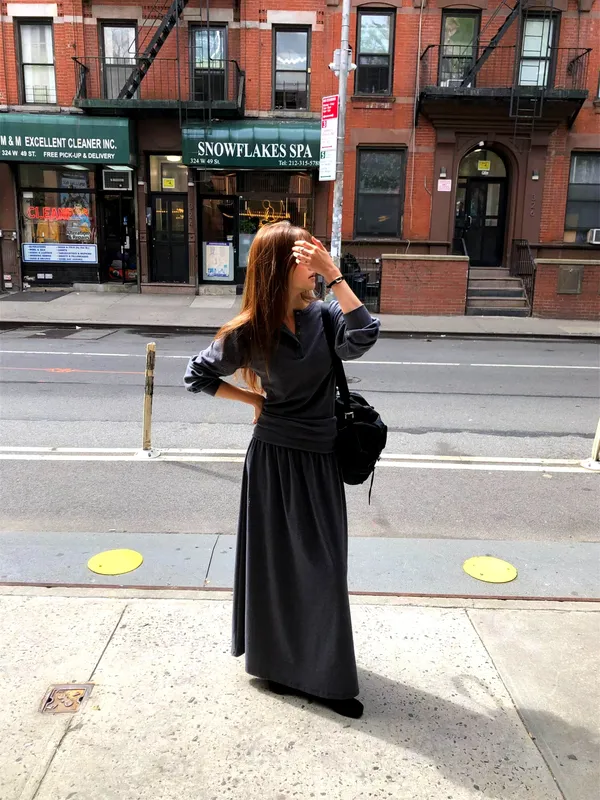 Stylish and Minimalist Women's T-Shirt, Comfortable and Versatile