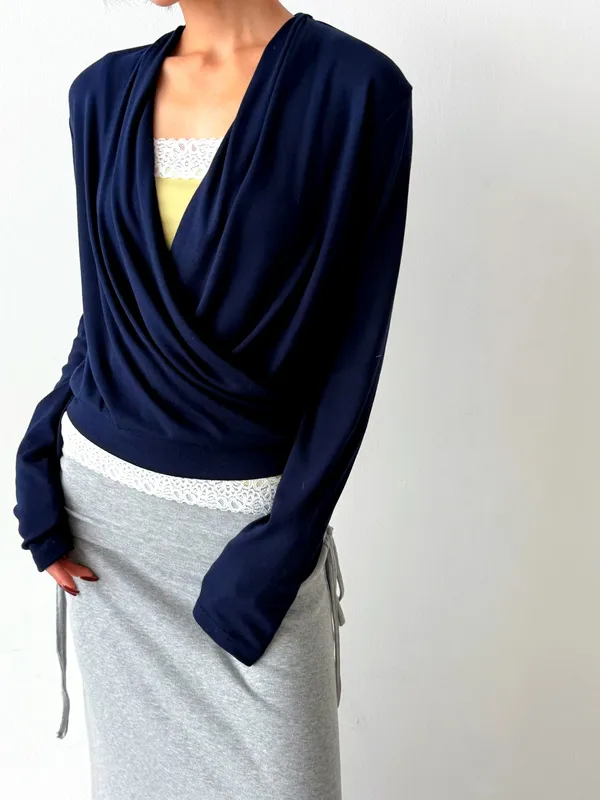 Elegant Wrap Style Women's Top - Comfortable and Fashionable