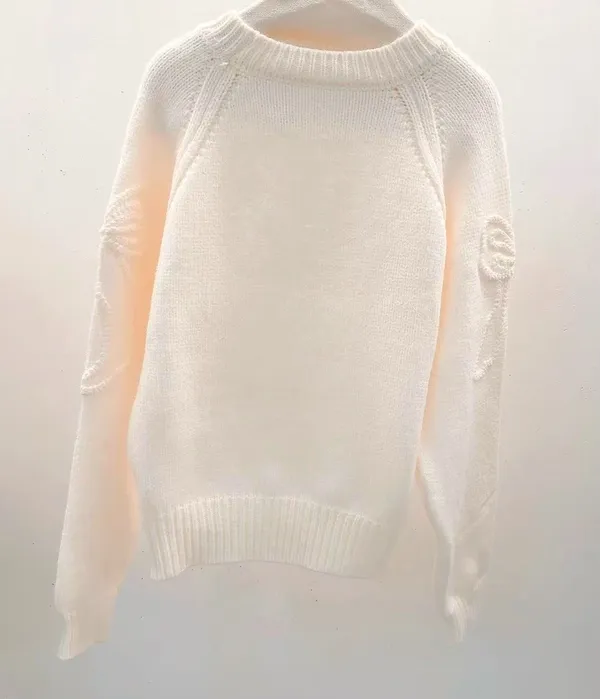 Comfortable and Versatile Women's Knitted Top, Soft and Warm