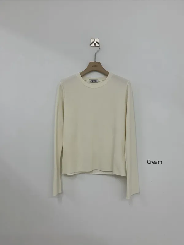 Elegant and Minimalist Long Sleeve Women's Shirt, Comfortable and Breathable