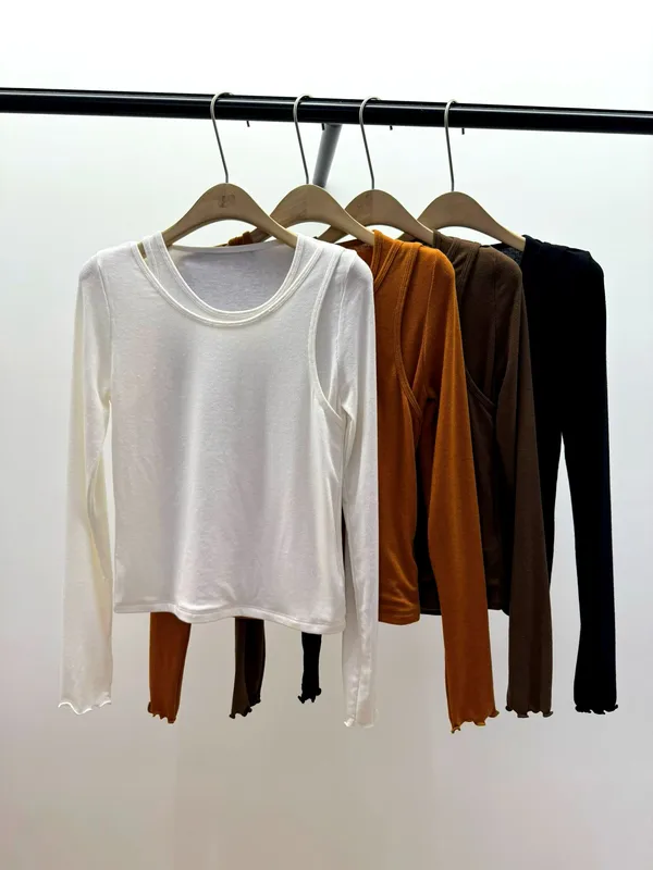 Stylish and Minimalist Women's Top, Comfortable and Versatile